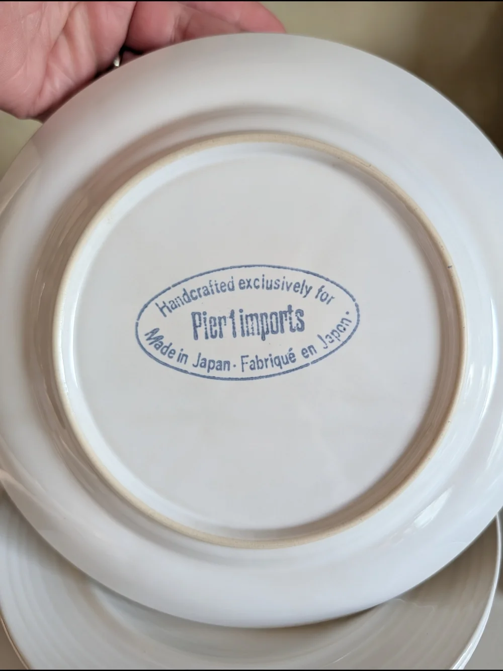 Vintage Set Of 12 Pier 1 Solid White Dessert Plates With Storage Case 8